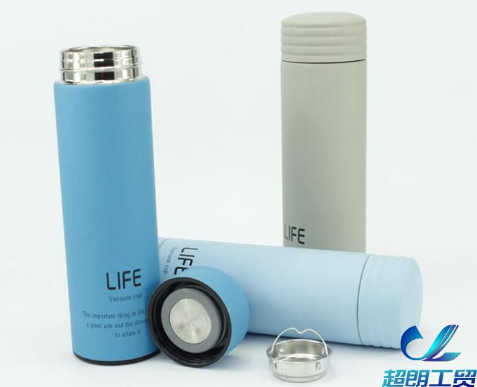 「保溫杯泡枸杞」你和更年期只差一個(gè)泡枸杞保溫杯的距離