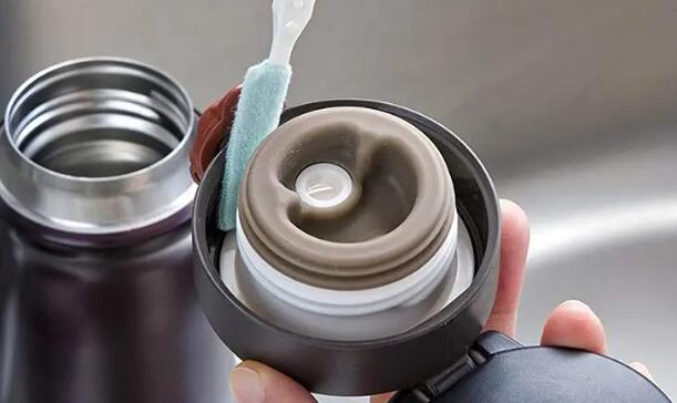 不銹鋼保溫杯清洗方法 清洗保溫杯時(shí)注意事項(xiàng)