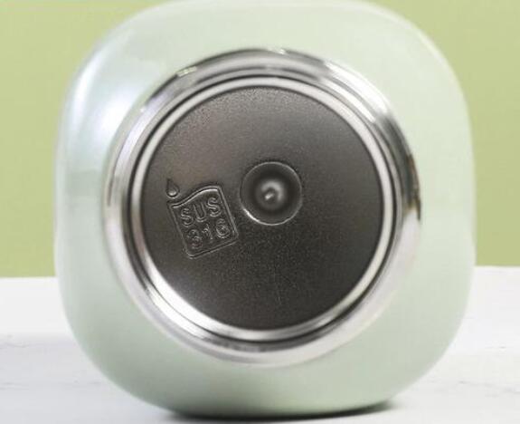 匠心之選：316醫(yī)用級方形不銹鋼保溫杯