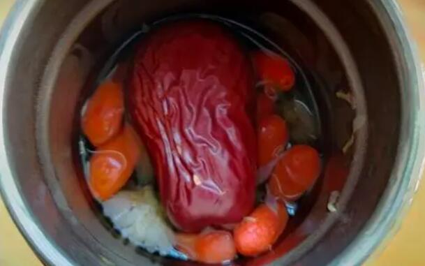 不銹鋼保溫杯泡枸杞茶好不好?保溫杯泡枸杞注意事項